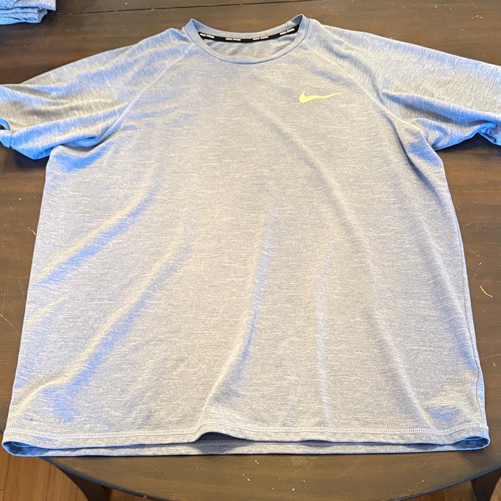 Nike Men's Heathered Gray Tee